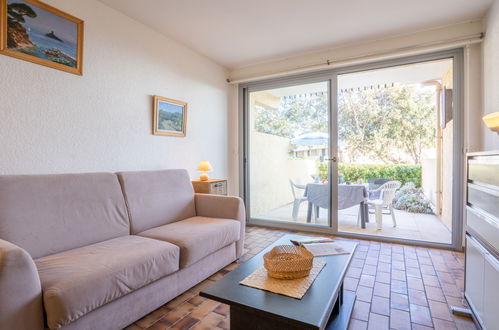 Foto 6 - Apartamento em Fréjus com jardim e vistas do mar