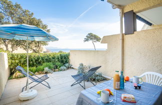 Photo 1 - Apartment in Fréjus with garden and sea view