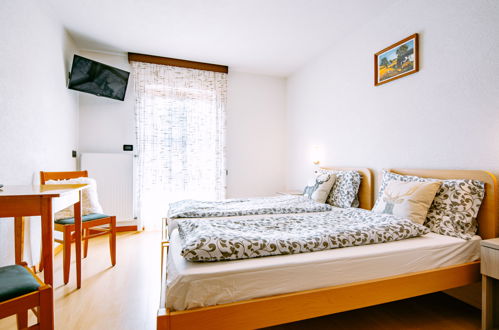 Foto 17 - Apartamento de 2 habitaciones en San Giovanni di Fassa-Sèn Jan con vistas a la montaña