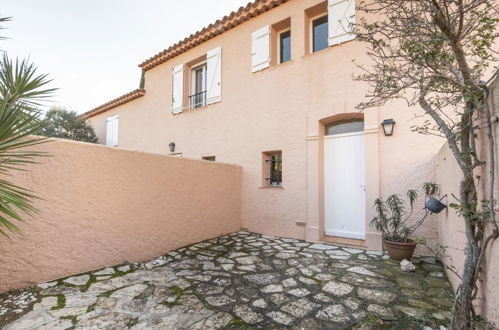 Foto 19 - Casa de 2 quartos em Cavalaire-sur-Mer com piscina e terraço