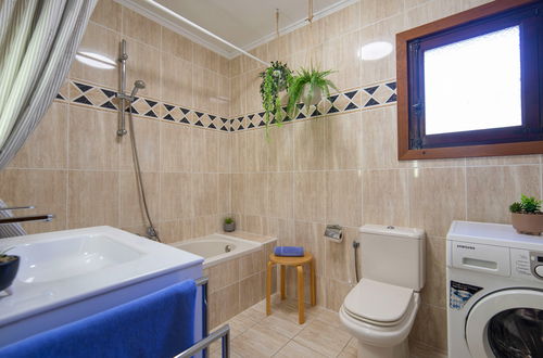 Photo 16 - 2 bedroom House in Calp with private pool and garden