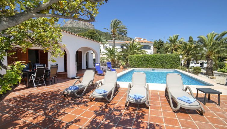 Foto 1 - Casa de 2 quartos em Calp com piscina privada e jardim