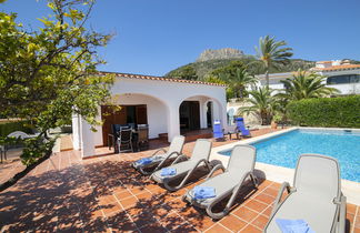 Photo 3 - Maison de 2 chambres à Calp avec piscine privée et vues à la mer