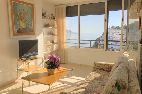 Foto 3 - Apartment mit 1 Schlafzimmer in Benidorm mit schwimmbad und blick aufs meer