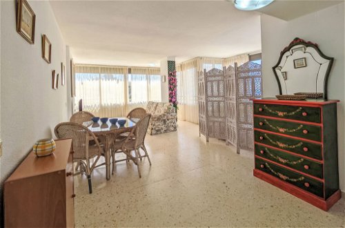 Photo 11 - 1 bedroom Apartment in Benidorm with swimming pool and sea view