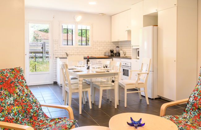 Casa de 4 quartos em Saint-Julien-en-Born com jardim e terraço - Foto 7