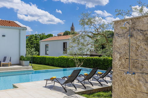 Foto 48 - Casa de 3 quartos em Sveti Petar u Šumi com piscina privada e jardim