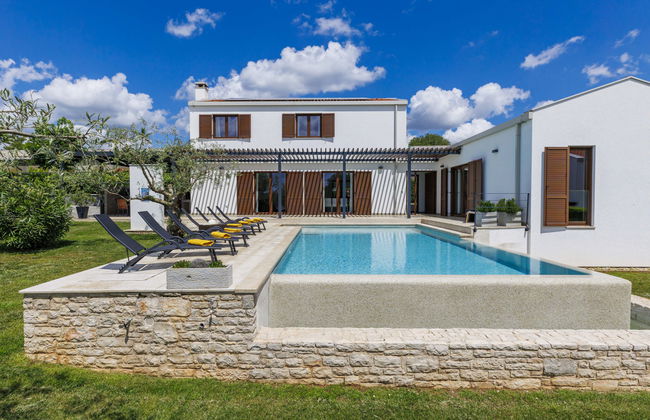 Casa de 5 quartos em Sveti Petar u Šumi com piscina privada e jardim - Foto 19