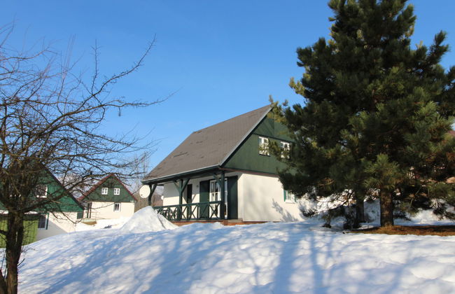 Casa de 3 quartos em Černý Důl com piscina e jardim - Foto 34