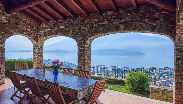 Casa de 7 quartos em Dongo com jardim e terraço - Foto 2