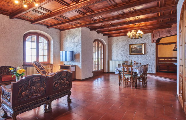 Apartamento de 5 quartos em Dongo com jardim e terraço - Foto 8