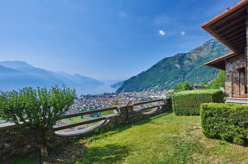 Foto 44 - Haus mit 5 Schlafzimmern in Dongo mit garten und terrasse