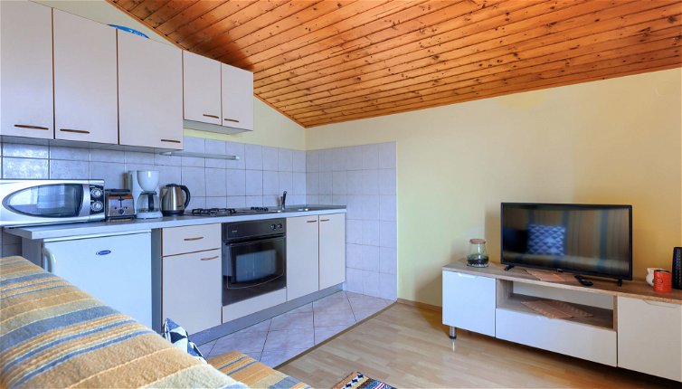 Foto 1 - Apartment mit 2 Schlafzimmern in Pula mit terrasse und blick aufs meer