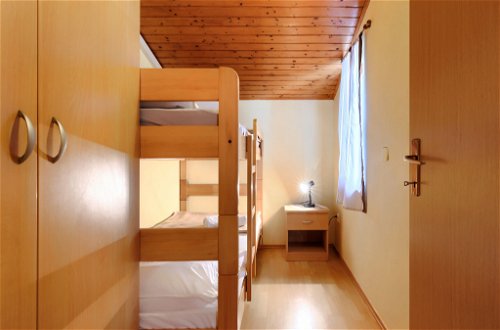 Foto 12 - Appartamento con 2 camere da letto a Pola con terrazza e vista mare