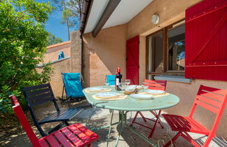 Photo 1 - Maison de 1 chambre à Lacanau avec terrasse et vues à la mer