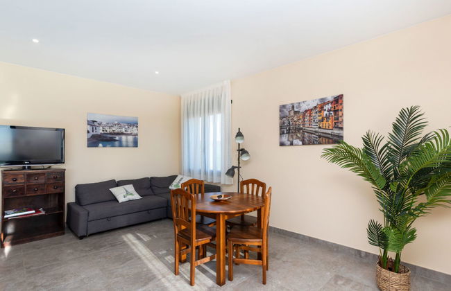 Casa de 8 quartos em Vidreres com piscina privada e jardim - Foto 32