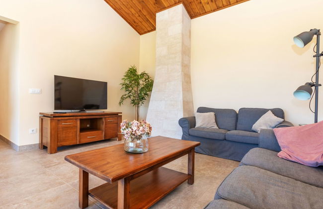 Casa de 8 quartos em Vidreres com piscina privada e jardim - Foto 13