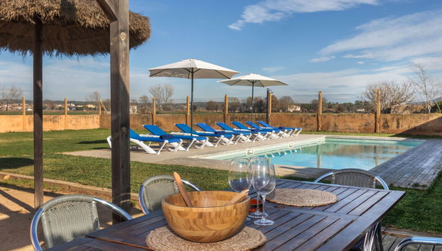 Casa de 8 quartos em Vidreres com piscina privada e jardim - Foto 3