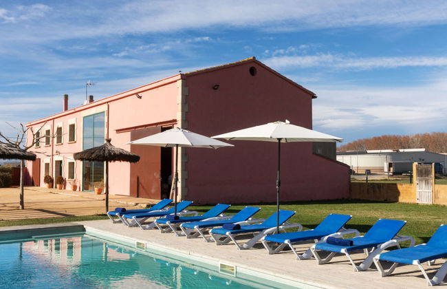 Casa de 8 quartos em Vidreres com piscina privada e jardim - Foto 40