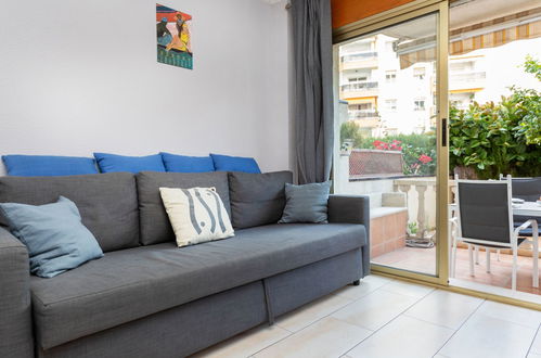 Photo 11 - 1 bedroom Apartment in Salou with swimming pool and garden