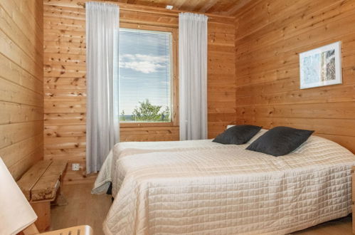 Foto 20 - Casa de 8 habitaciones en Inari con sauna y vistas a la montaña