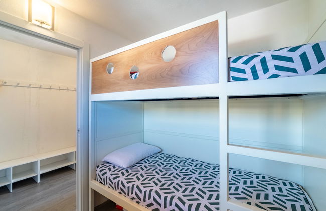 Apartamento de 1 quarto em Le Lavandou com piscina e jardim - Foto 11