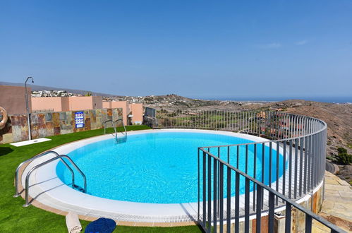 Photo 3 - Maison de 3 chambres à San Bartolomé de Tirajana avec piscine et vues à la mer