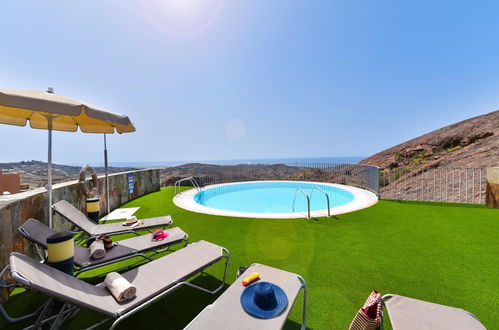 Photo 2 - Maison de 3 chambres à San Bartolomé de Tirajana avec piscine et vues à la mer