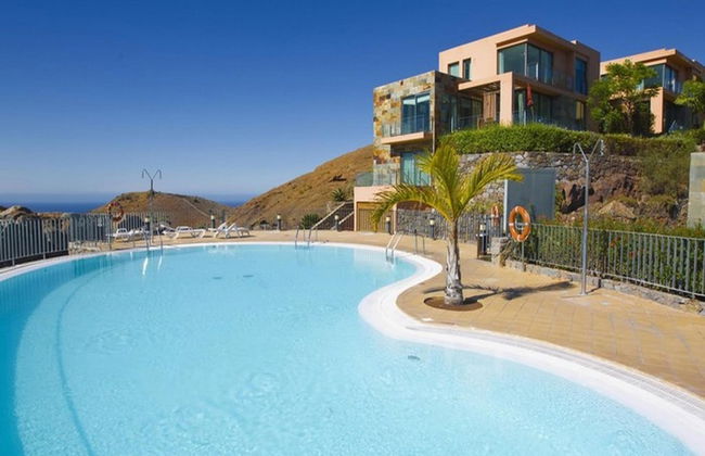 Casa de 4 quartos em San Bartolomé de Tirajana com piscina e jardim - Foto 1