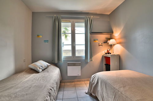 Foto 5 - Casa con 3 camere da letto a Saint-Pierre-d'Oléron con giardino e vista mare