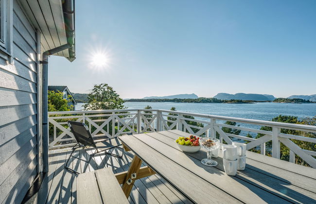 Casa de 8 quartos em Gulen com jardim e terraço - Foto 18