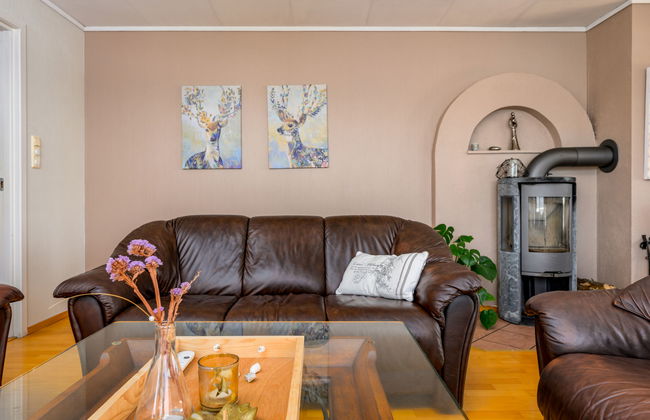 Casa de 8 quartos em Gulen com jardim e terraço - Foto 16