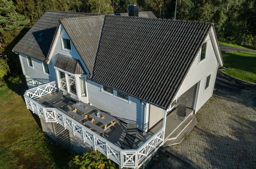 Photo 40 - Maison de 7 chambres à Gulen avec jardin et terrasse