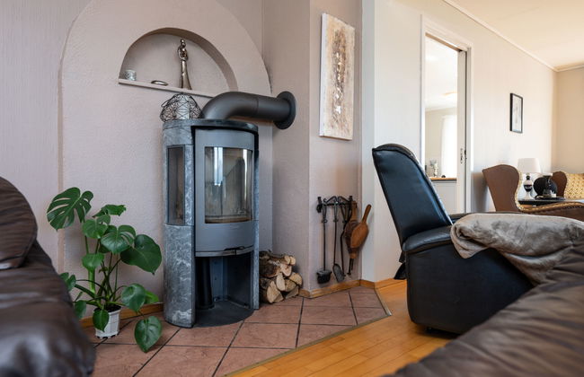 Casa de 8 quartos em Gulen com jardim e terraço - Foto 15