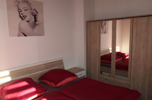 Foto 4 - Appartamento con 2 camere da letto a Oberndorf con giardino e vista mare