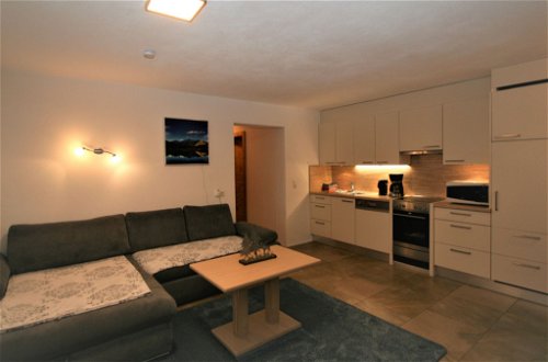 Photo 13 - 2 bedroom Apartment in Hart im Zillertal with terrace and mountain view