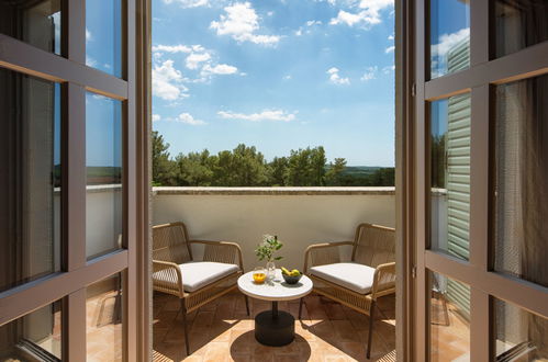 Photo 7 - Maison de 4 chambres à Sveti Lovrec avec piscine privée et terrasse