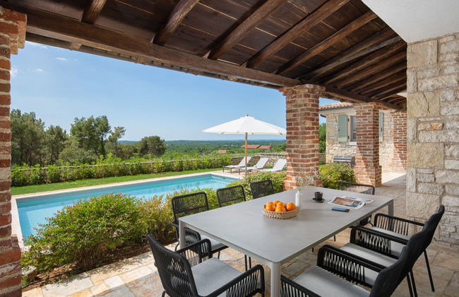 Casa de 5 quartos em Sveti Lovreč com piscina privada e jardim - Foto 2