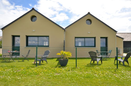 Photo 17 - Maison de 1 chambre à Cherrueix avec jardin et vues à la mer