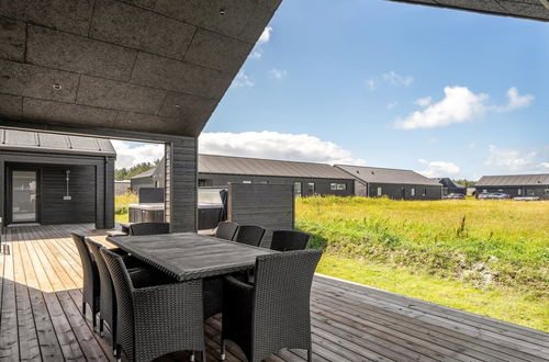 Foto 6 - Casa de 4 quartos em Løkken com terraço e banheira de hidromassagem