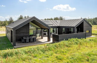 Photo 1 - Maison de 4 chambres à Løkken avec terrasse et bain à remous