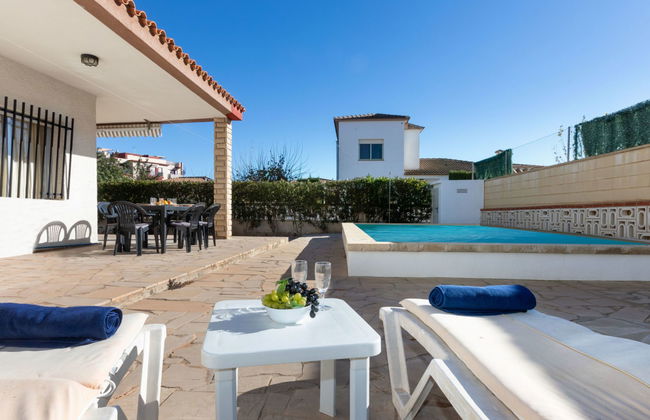 Casa de 4 quartos em Vinaròs com piscina privada e jardim - Foto 16
