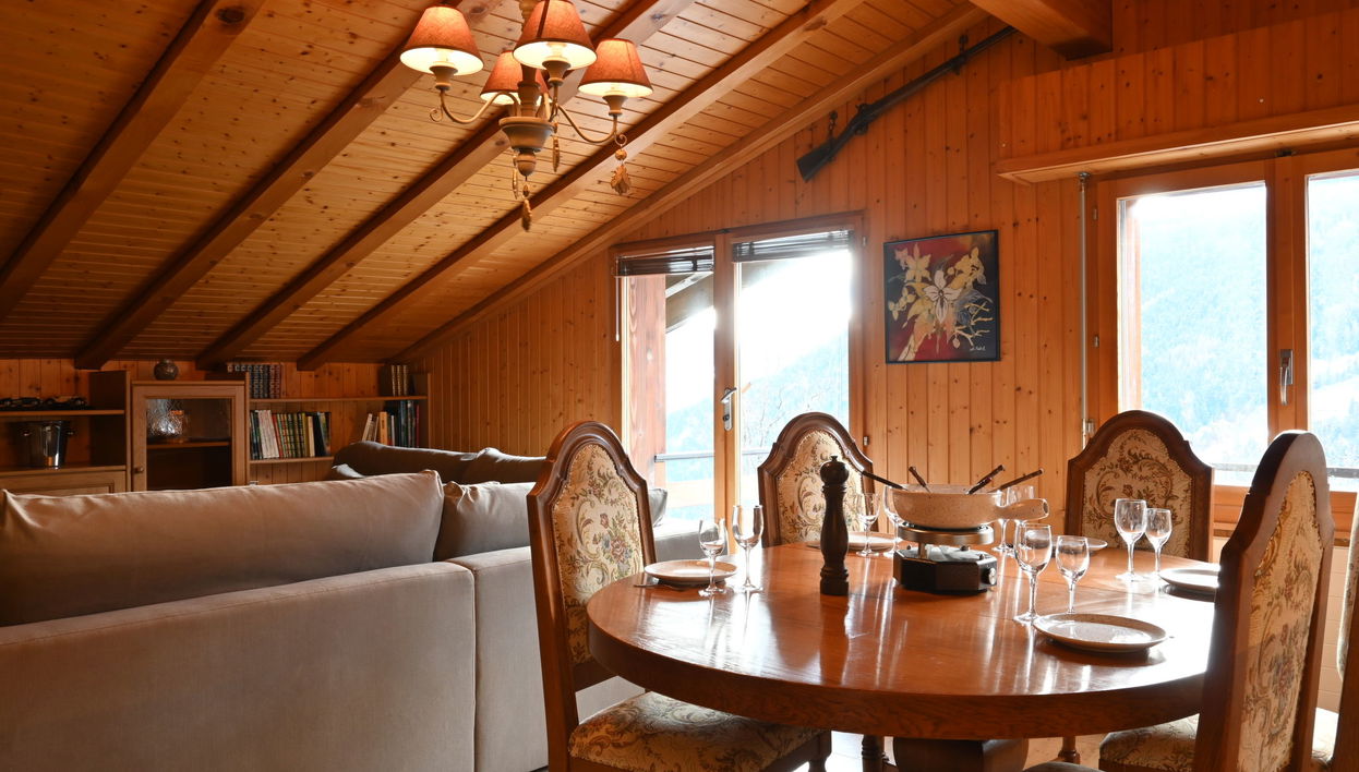 4 bedroom Apartment in Leytron - Photo 1