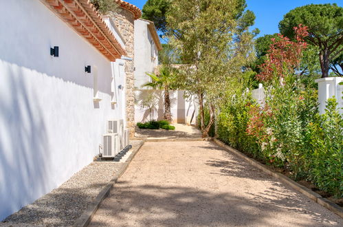 Foto 32 - Casa de 4 quartos em Cogolin com piscina privada e jardim