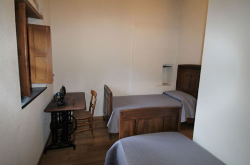 Foto 13 - Appartamento con 2 camere da letto a Castiglione Chiavarese con giardino