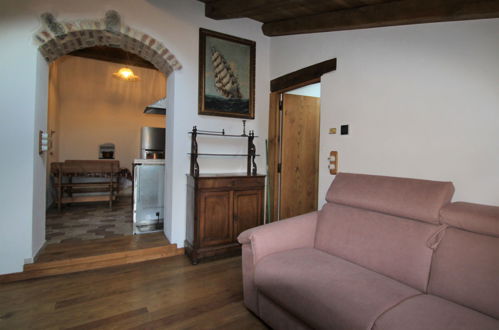 Foto 7 - Apartment mit 2 Schlafzimmern in Castiglione Chiavarese mit garten
