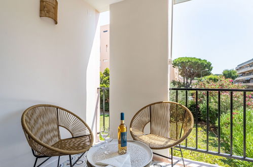 Foto 5 - Apartamento de 2 quartos em Saint-Tropez com terraço e vistas do mar