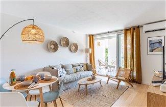 Foto 3 - Apartment mit 2 Schlafzimmern in Saint-Tropez mit terrasse und blick aufs meer