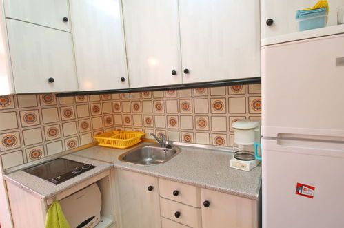 Foto 7 - Apartamento de 1 quarto em Calp com piscina e jardim