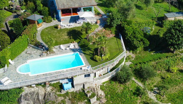 4 bedroom House in Colico with private pool and garden - Photo 2
